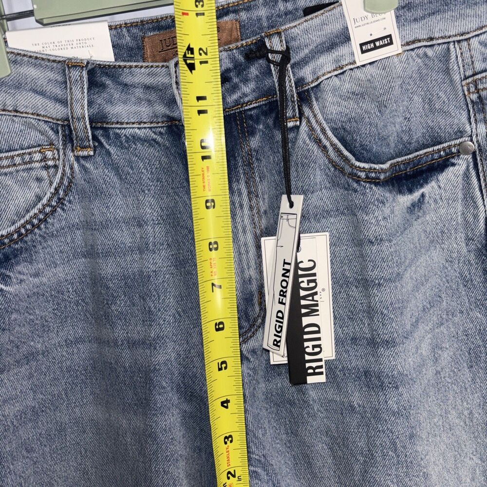 Judy Blue “Its All In The Twist” Baggy High Waist Jeans Size 9/29 NWT - Picture 7 of 9